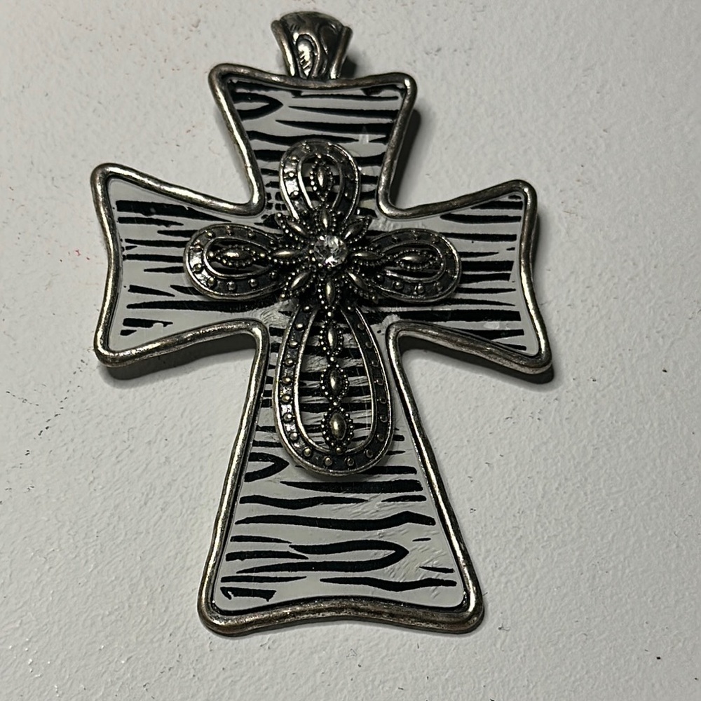 Vintage 1/2” Silver&Black Cross chunky Pendant zebra bling crystal whimsy goth